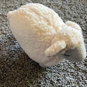 Bath & Body Works Lambie white gray face